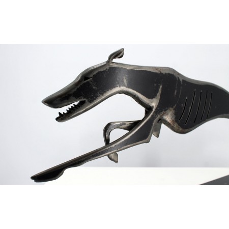 Sculpture animalière contemporaine en acier statue de lévrier moderne